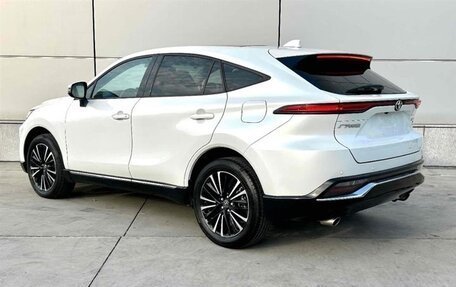 Toyota Venza, 2022 год, 3 630 000 рублей, 5 фотография