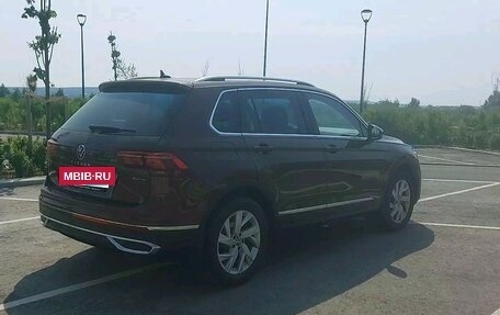 Volkswagen Tiguan II, 2020 год, 3 590 000 рублей, 5 фотография