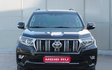 Toyota Land Cruiser Prado 150 рестайлинг 2, 2017 год, 5 700 000 рублей, 7 фотография