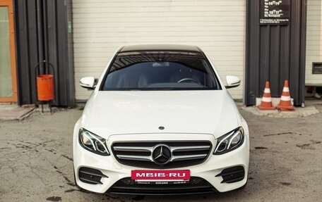 Mercedes-Benz E-Класс, 2018 год, 4 299 000 рублей, 4 фотография
