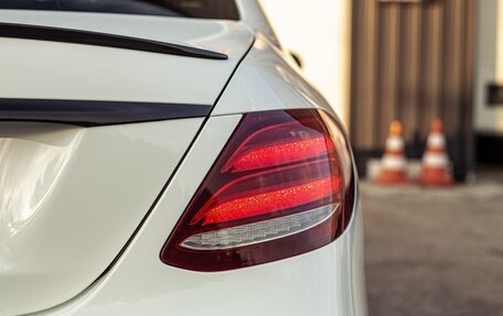 Mercedes-Benz E-Класс, 2018 год, 4 299 000 рублей, 19 фотография