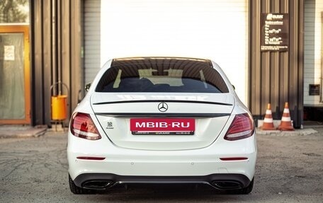 Mercedes-Benz E-Класс, 2018 год, 4 299 000 рублей, 15 фотография