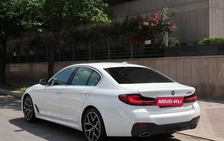 BMW 5 серия, 2021 год, 2 880 000 рублей, 2 фотография