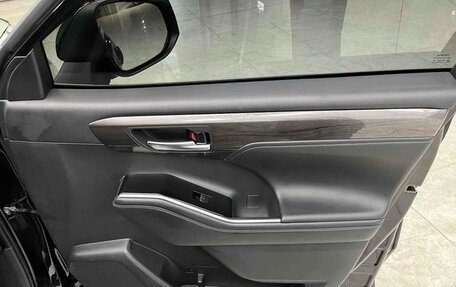 Toyota Highlander, 2022 год, 4 466 000 рублей, 4 фотография