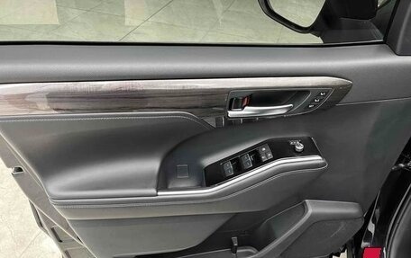 Toyota Highlander, 2022 год, 4 466 000 рублей, 18 фотография