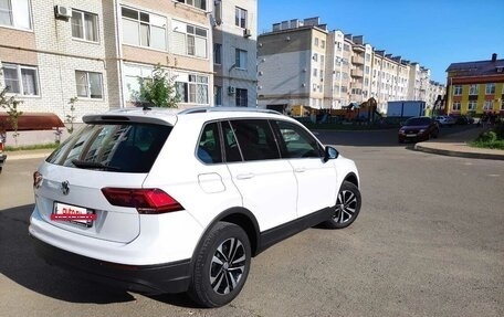 Volkswagen Tiguan II, 2020 год, 2 600 000 рублей, 9 фотография