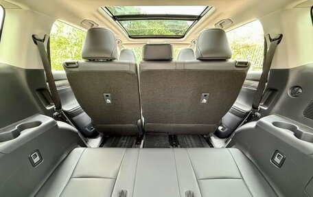 Toyota Highlander, 2024 год, 5 184 000 рублей, 2 фотография