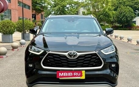 Toyota Highlander, 2024 год, 5 184 000 рублей, 21 фотография