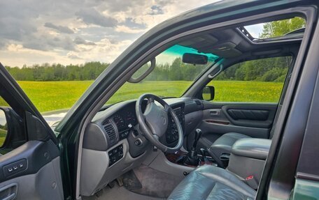Toyota Land Cruiser 100 рестайлинг 2, 1999 год, 1 400 000 рублей, 5 фотография