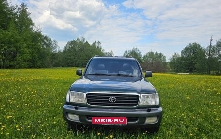 Toyota Land Cruiser 100 рестайлинг 2, 1999 год, 1 400 000 рублей, 2 фотография