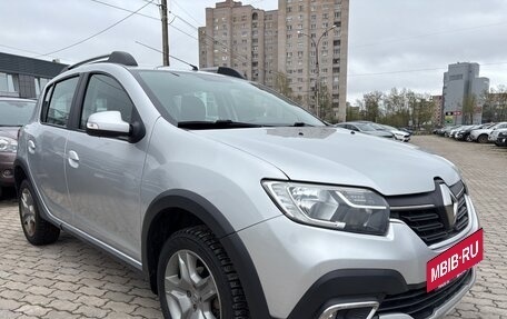 Renault Sandero II рестайлинг, 2019 год, 949 000 рублей, 3 фотография