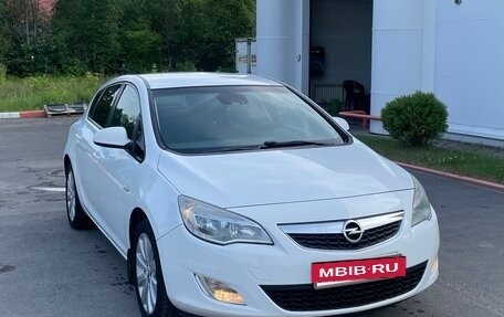Opel Astra J, 2012 год, 700 000 рублей, 9 фотография