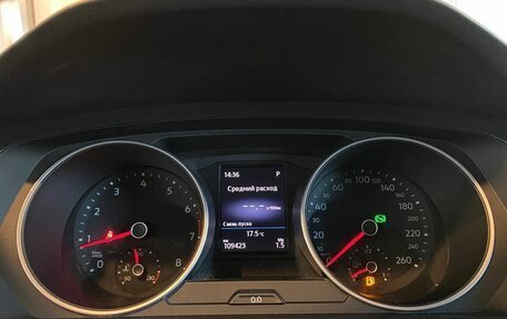 Volkswagen Tiguan II, 2017 год, 2 580 000 рублей, 11 фотография