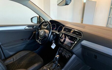 Volkswagen Tiguan II, 2017 год, 2 580 000 рублей, 12 фотография
