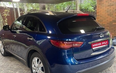 Infiniti QX70, 2016 год, 3 100 000 рублей, 4 фотография