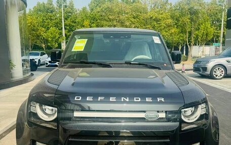 Land Rover Defender II, 2025 год, 8 950 000 рублей, 7 фотография