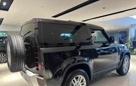 Land Rover Defender II, 2025 год, 8 950 000 рублей, 2 фотография