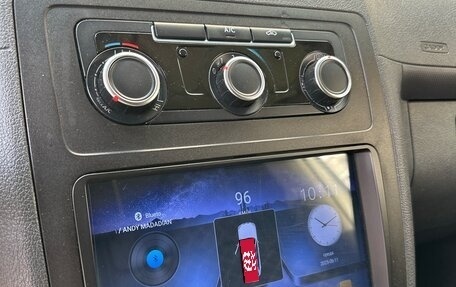 Volkswagen Caddy III рестайлинг, 2013 год, 592 500 рублей, 7 фотография
