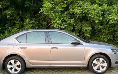 Skoda Octavia, 2017 год, 1 350 000 рублей, 24 фотография