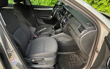 Skoda Octavia, 2017 год, 1 350 000 рублей, 28 фотография