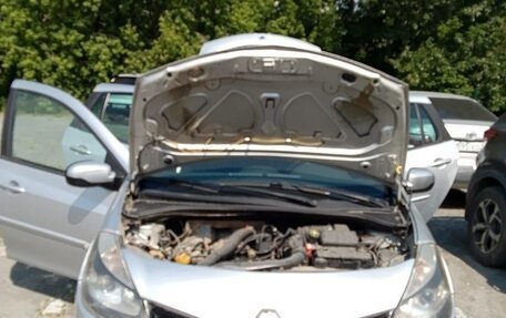 Renault Clio III, 2009 год, 380 000 рублей, 3 фотография