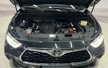 Toyota Highlander, 2025 год, 5 899 000 рублей, 23 фотография