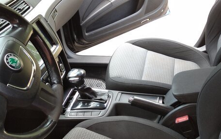 Skoda Superb III рестайлинг, 2010 год, 1 200 000 рублей, 3 фотография
