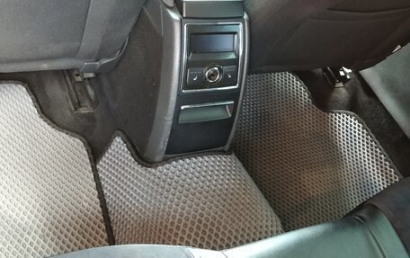 Skoda Superb III рестайлинг, 2010 год, 1 200 000 рублей, 9 фотография