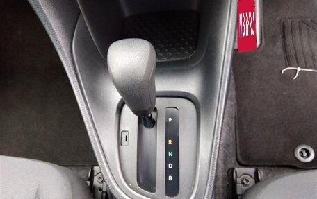 Toyota Yaris, 2020 год, 1 290 000 рублей, 9 фотография
