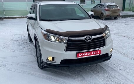 Toyota Highlander III, 2014 год, 3 170 000 рублей, 3 фотография