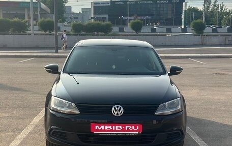 Volkswagen Jetta VI, 2012 год, 1 090 000 рублей, 3 фотография