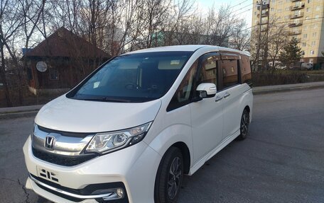 Honda Stepwgn IV, 2017 год, 2 250 000 рублей, 7 фотография