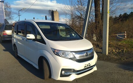 Honda Stepwgn IV, 2017 год, 2 250 000 рублей, 8 фотография