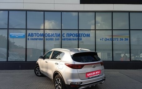 KIA Sportage IV рестайлинг, 2019 год, 2 300 000 рублей, 3 фотография