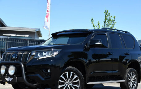 Toyota Land Cruiser Prado 150 рестайлинг 2, 2022 год, 5 615 000 рублей, 1 фотография