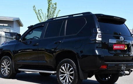 Toyota Land Cruiser Prado 150 рестайлинг 2, 2022 год, 5 615 000 рублей, 5 фотография