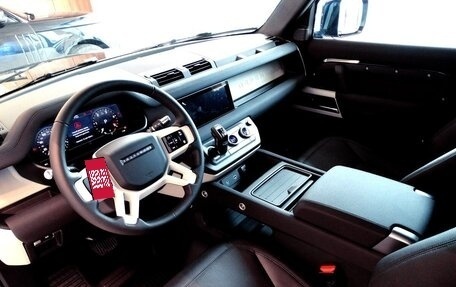 Land Rover Defender II, 2021 год, 6 000 000 рублей, 5 фотография