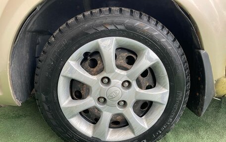 KIA Carens I (RS), 2004 год, 239 000 рублей, 12 фотография