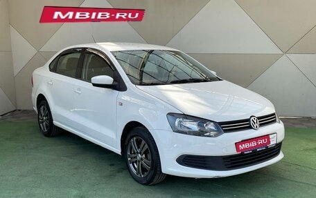 Volkswagen Polo VI (EU Market), 2015 год, 825 000 рублей, 2 фотография
