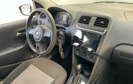 Volkswagen Polo VI (EU Market), 2015 год, 825 000 рублей, 11 фотография