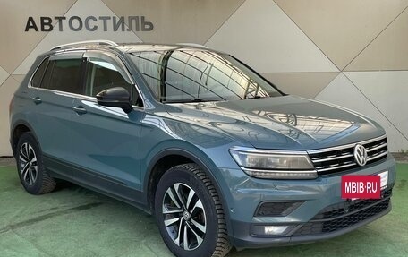 Volkswagen Tiguan II, 2019 год, 2 489 000 рублей, 3 фотография