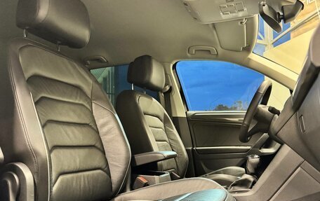 Volkswagen Tiguan II, 2019 год, 1 990 000 рублей, 10 фотография