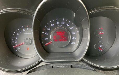 KIA Rio III рестайлинг, 2013 год, 929 000 рублей, 8 фотография