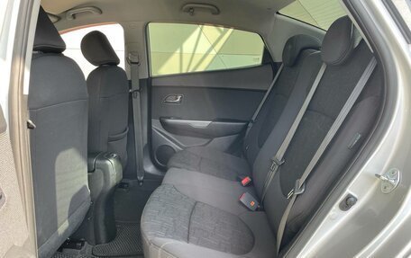 KIA Rio III рестайлинг, 2013 год, 929 000 рублей, 13 фотография
