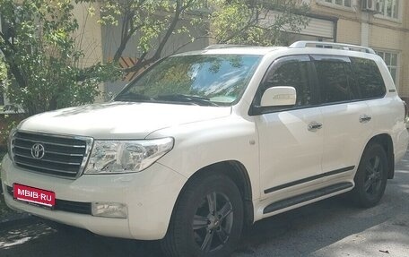Toyota Land Cruiser 200, 2011 год, 3 900 000 рублей, 1 фотография