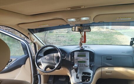 Hyundai Grand Starex Grand Starex I рестайлинг 2, 2008 год, 1 420 000 рублей, 14 фотография