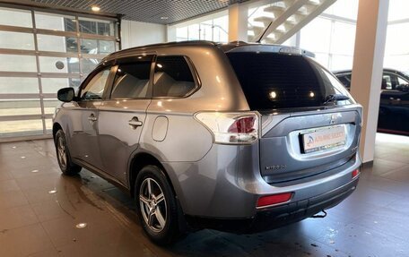 Mitsubishi Outlander III рестайлинг 3, 2012 год, 1 048 000 рублей, 5 фотография