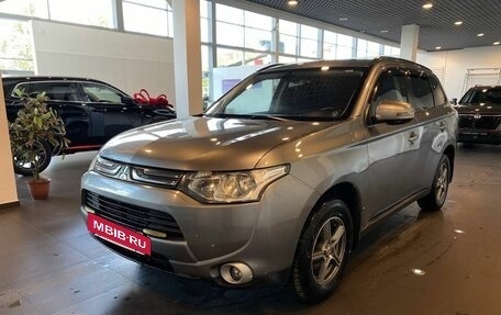 Mitsubishi Outlander III рестайлинг 3, 2012 год, 1 048 000 рублей, 7 фотография