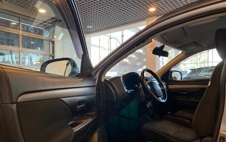 Mitsubishi Outlander III рестайлинг 3, 2012 год, 1 048 000 рублей, 20 фотография