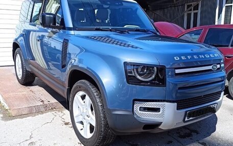 Land Rover Defender II, 2021 год, 7 500 000 рублей, 3 фотография